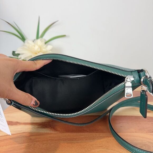 NWT Coach Leather Zip Top Shoulder Bag - Picture 5 of 7